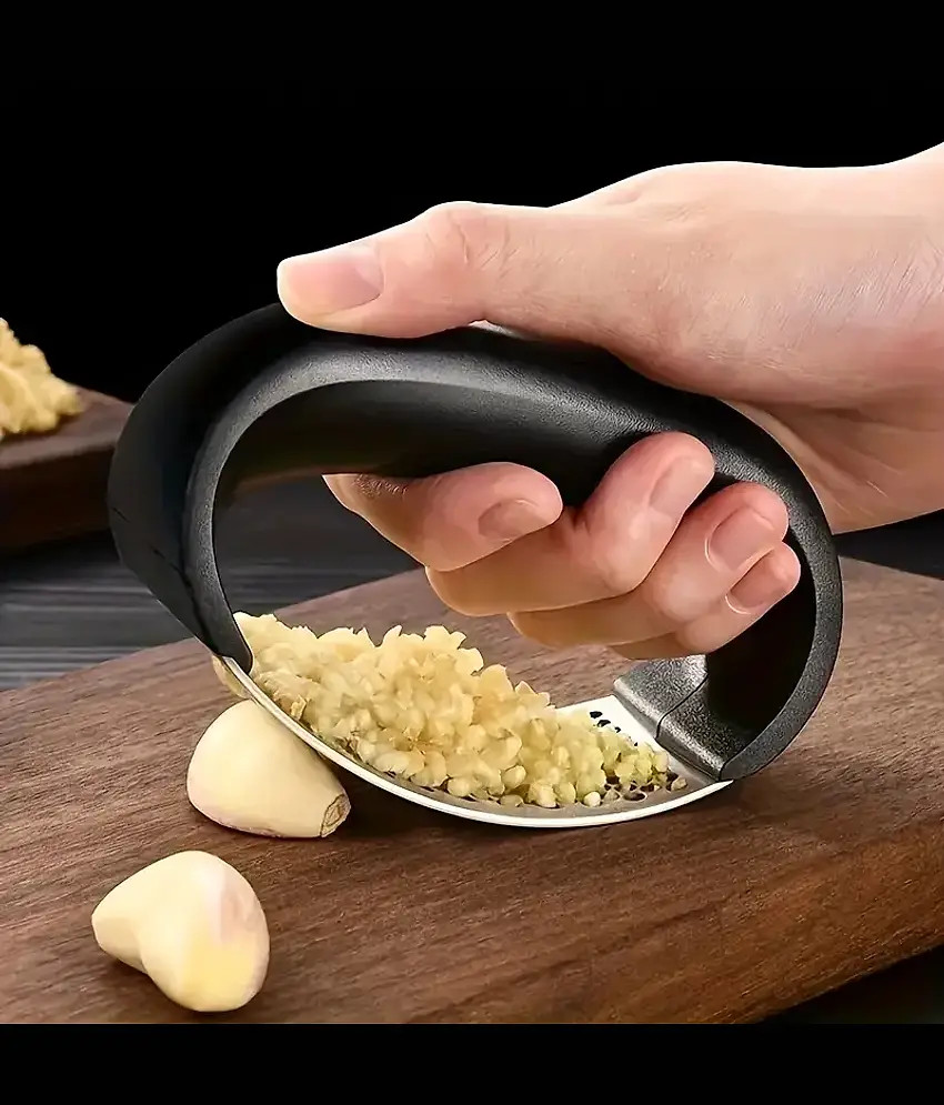 Garlic Crusher for Kitchen use | Ginger Garlic Crusher – 2-in-1 Garlic Press, Mincer, Chopper & Pealer  Mini Hand Press Garlic Peeler, Cutter & Smasher